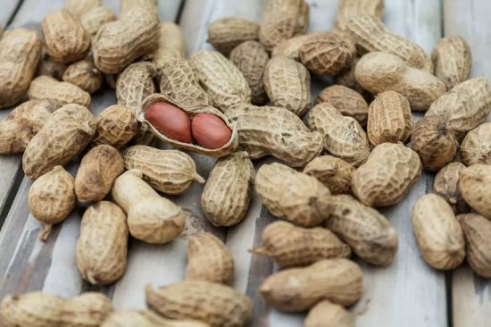 Picture of Raw Peanuts